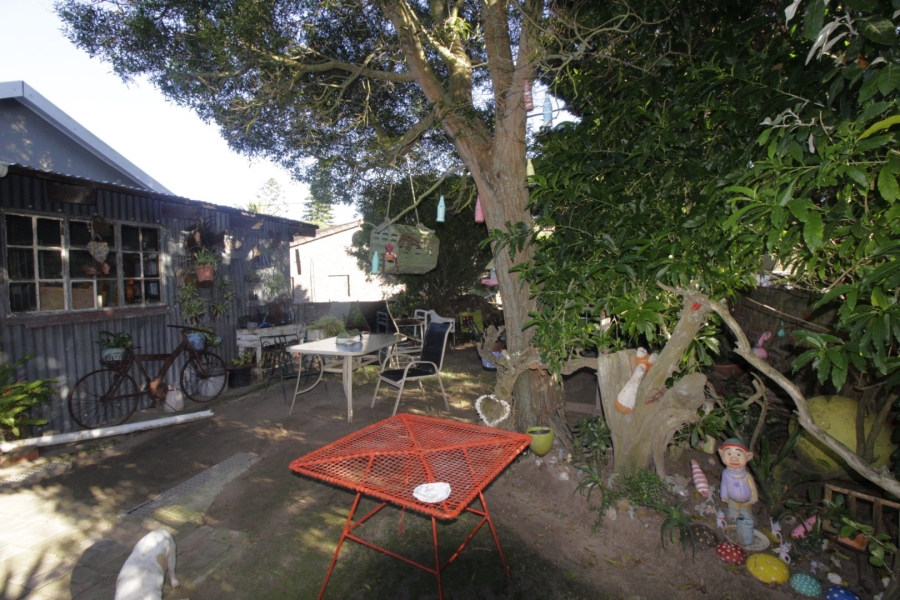 4 Bedroom Property for Sale in Paradise Beach Eastern Cape